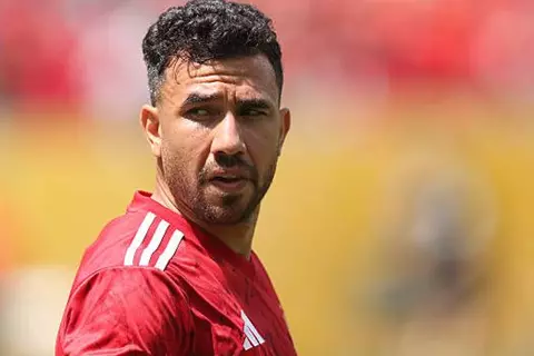 رسميا.. استبعاد تريزيجيه من قائمة منتخب مصر